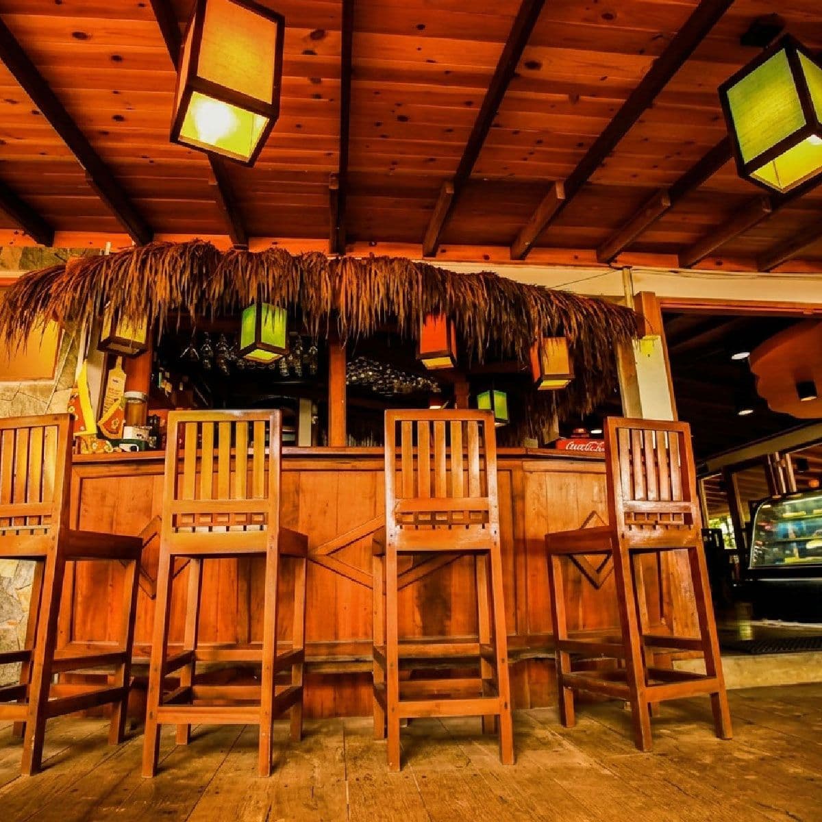 Tropical Bar